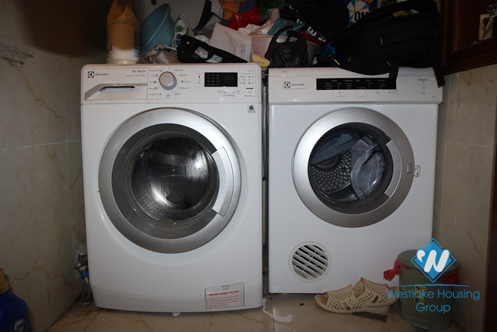 Stunning garden villa rental in Tay Ho with fantastic lake view