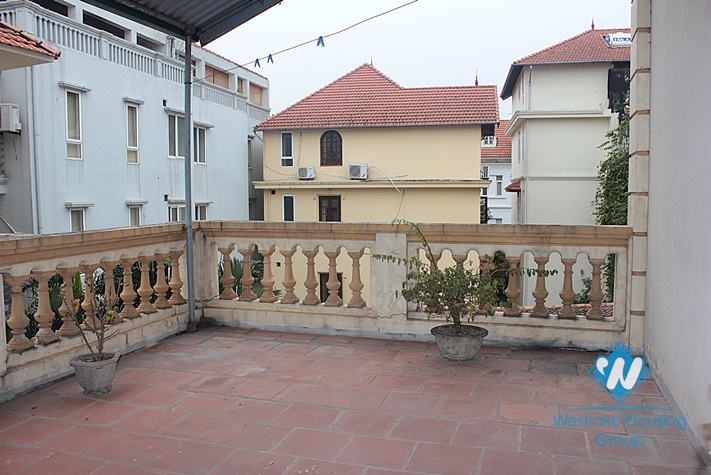 Nice house for lease in Tay Ho, Ha Noi