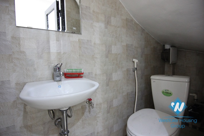 Nice house suitable for office or business in Au Co st