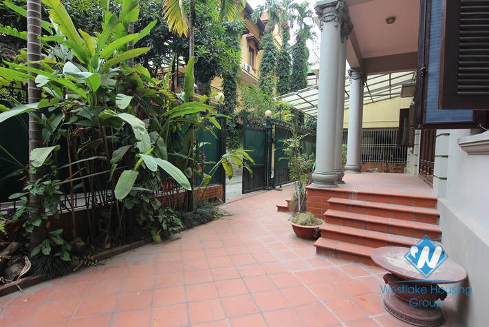 House with nice yard and balcony to rent in Tay Ho