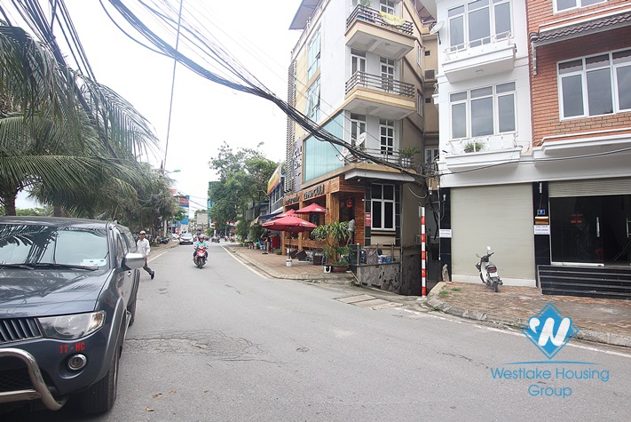 Nice house is suitable for restaurant or office for rent in Tay Ho