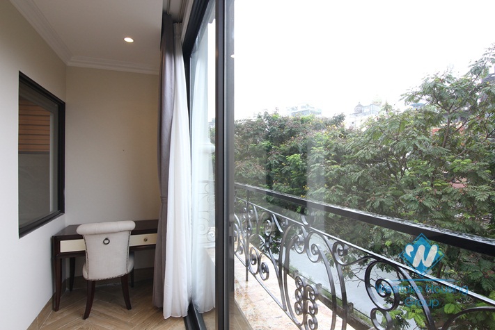 A luxury 1 bedroom apartment for rent on Yen Phu Street