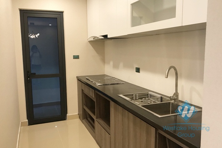 Beautiful 2-bedroom apartment for rent in Goldmark City, Hanoi