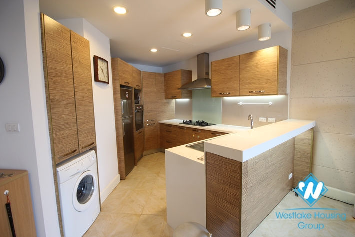 A nice apartment with 2 bedrooms for rent in Golden West Lake
