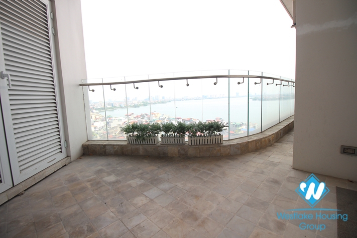 A nice apartment with 2 bedrooms for rent in Golden West Lake