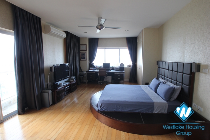 High quality, lake view 03 bedroom apartment for rent in Golden Westlake, Tay Ho, Hanoi