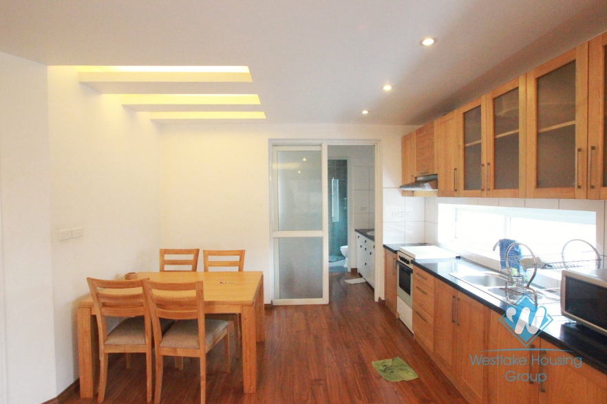 Quiet and spacious 02 bedrooms apartment for rent in Xuan Dieu, Tay Ho, Hanoi
