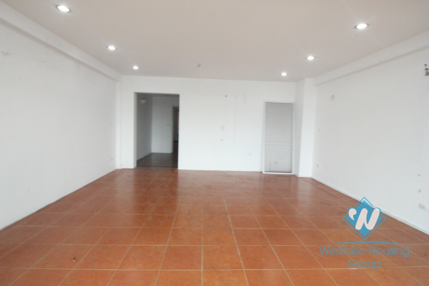 Large Office / House for lease in Ba Dinh district.