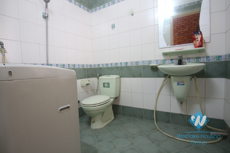 5 bedrooms house for rent in Ba Dinh district, Ha Noi