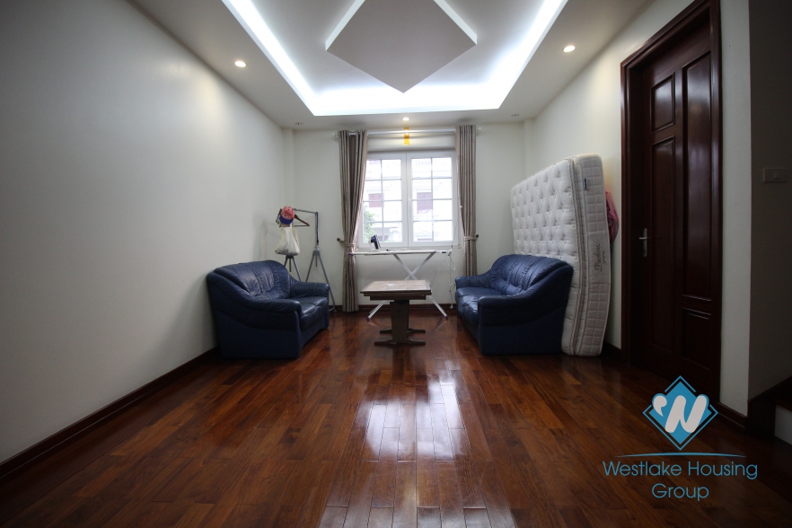 A beautiful villa for rent in Tay Ho good space and modern furnishing