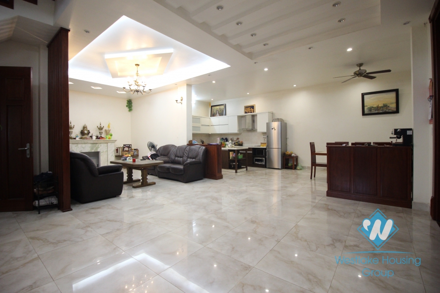 A beautiful villa for rent in Tay Ho good space and modern furnishing
