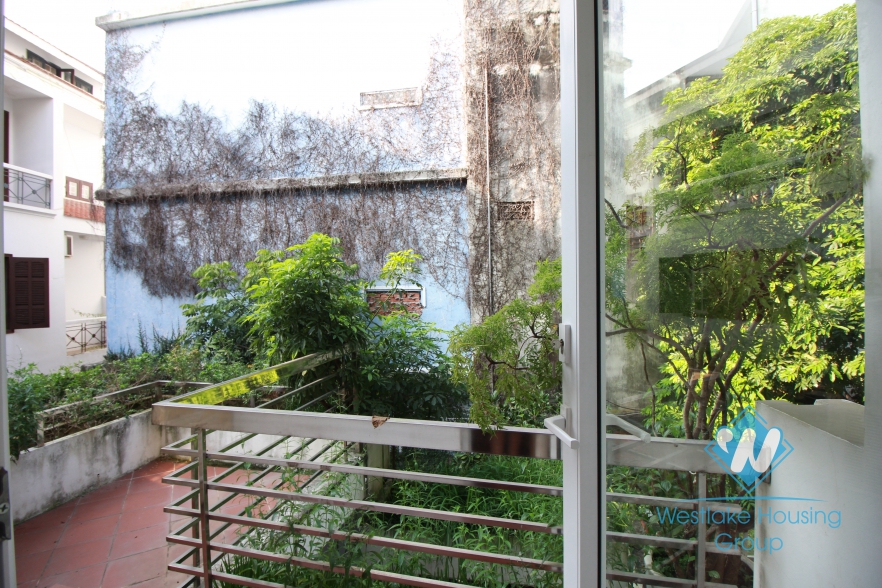 Elegant 5 bedroom house for rent near West lake side