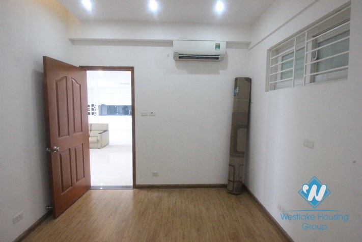 4 bedroom fully furnished apartment rental in Cau giay, next to Cau giay park
