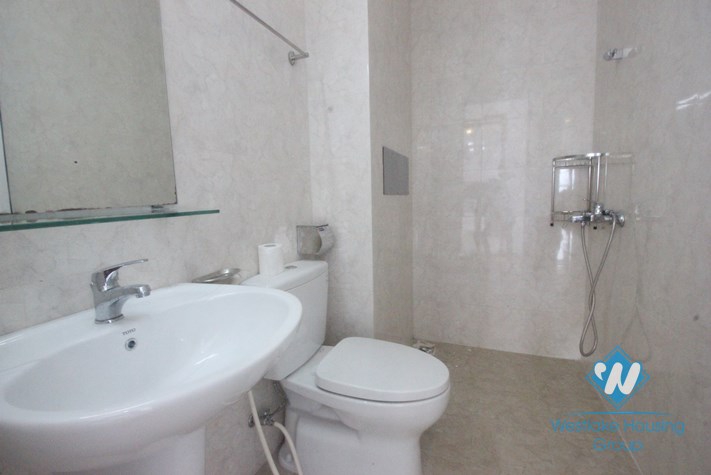 4 bedroom fully furnished apartment rental in Cau giay, next to Cau giay park