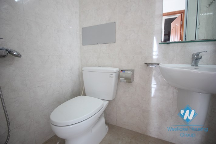 4 bedroom fully furnished apartment rental in Cau giay, next to Cau giay park