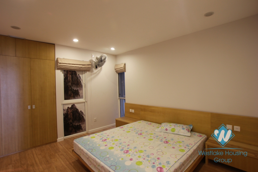 Nice apartment with large balcony and lake view for rent in Xuan Dieu Street, Tay Ho, Ha Noi