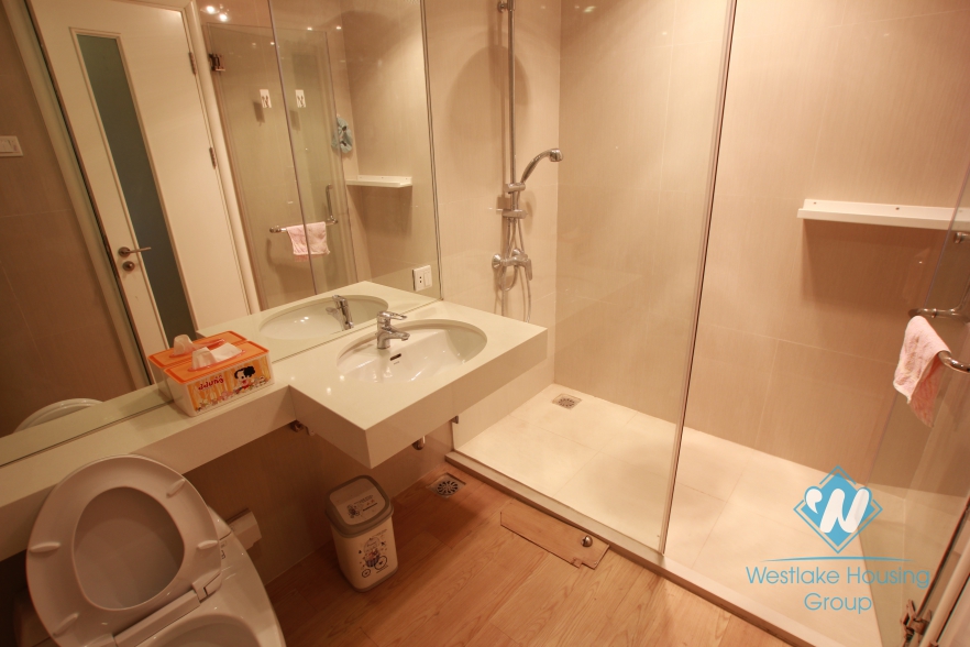 Nice apartment with large balcony and lake view for rent in Xuan Dieu Street, Tay Ho, Ha Noi