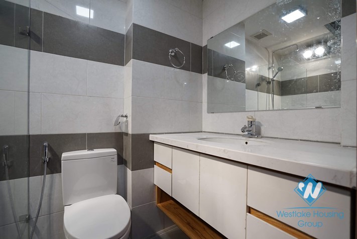An elegant 2 bedroom apartment for rent in Truc Bach Area