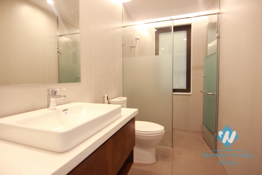 The 4-th floor apartment with beautiful lakeview in Tay Ho,Ha Noi
