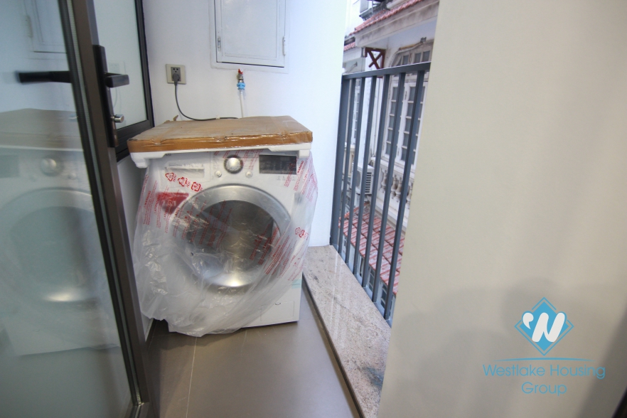 The 4-th floor apartment with beautiful lakeview in Tay Ho,Ha Noi