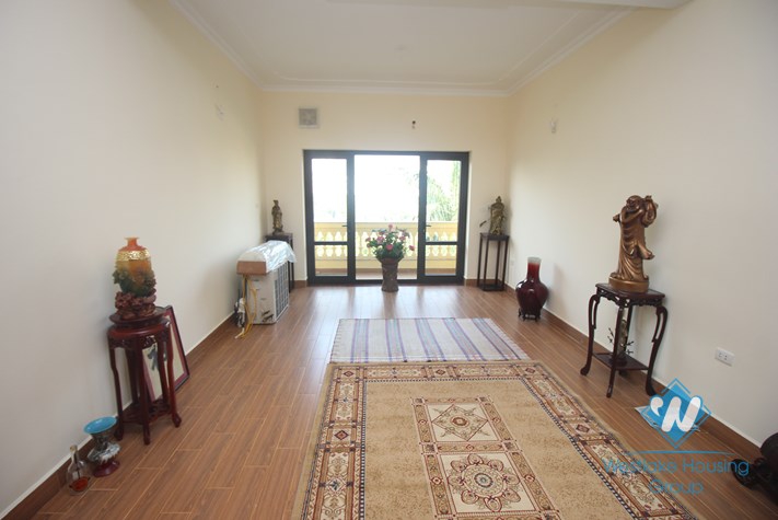 Six bedrooms house for rent in Truc Bach area, Ba Dinh district, Ha Noi