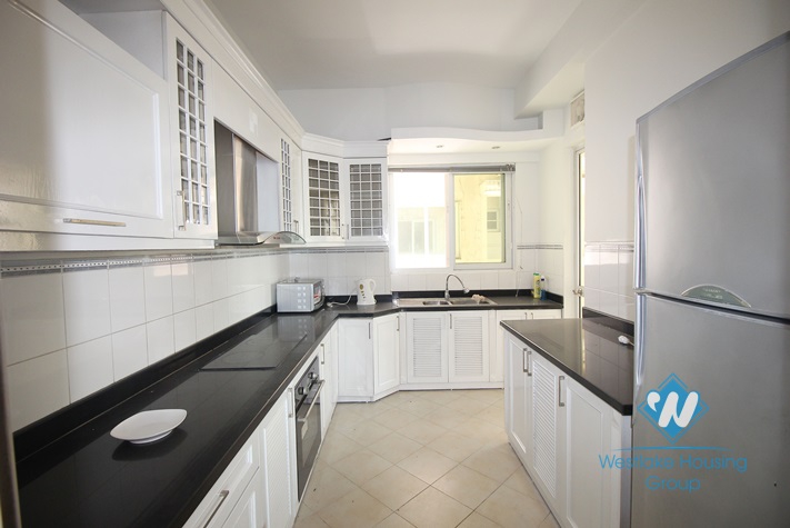 Nice apartment for rent in Ciputra area, Tay Ho district 