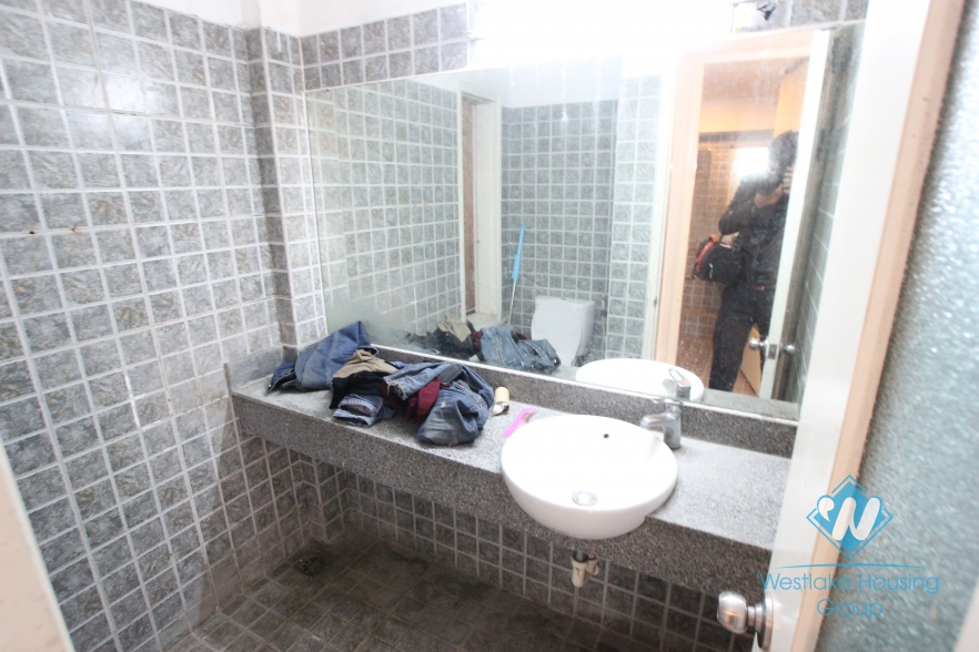 Large size office for rent in Au Co Street, Tay Ho, Ha Noi