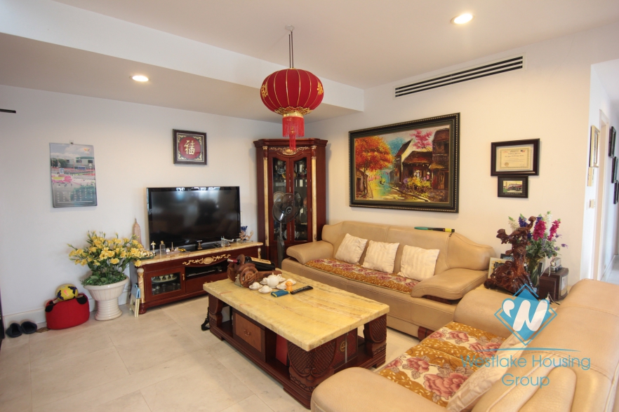 Bright and clean apartment for rent at Golden Westlake, Tay Ho, Ha Noi