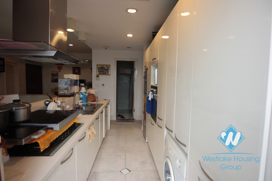 Bright and clean apartment for rent at Golden Westlake, Tay Ho, Ha Noi