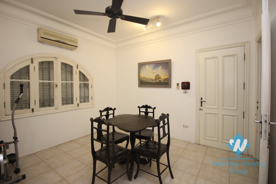 Beautiful house for rent in Hai Ba Trung district, closed Vincom Ba Trieu 