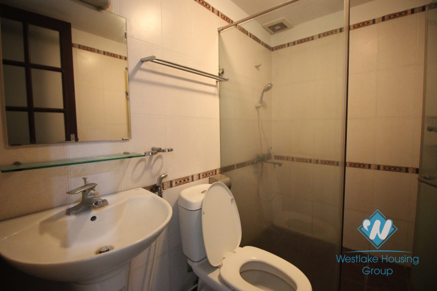 House rental with beautiful lakeview in Truc Bach, Ba Dinh