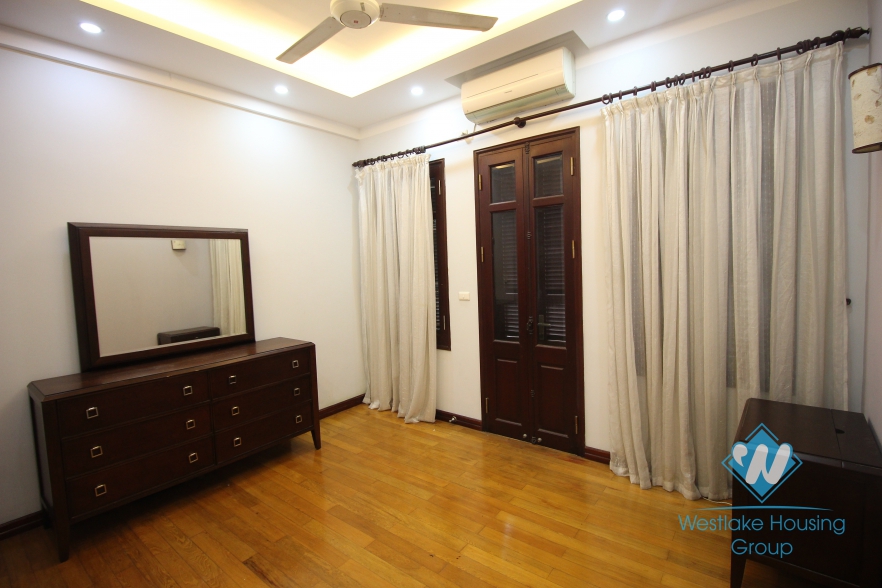 House rental with beautiful lakeview in Truc Bach, Ba Dinh