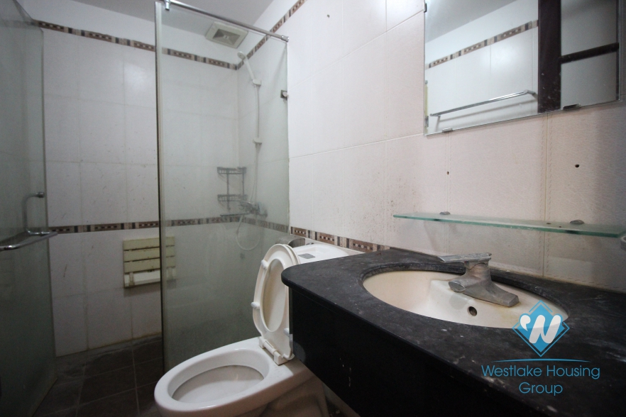 House rental with beautiful lakeview in Truc Bach, Ba Dinh