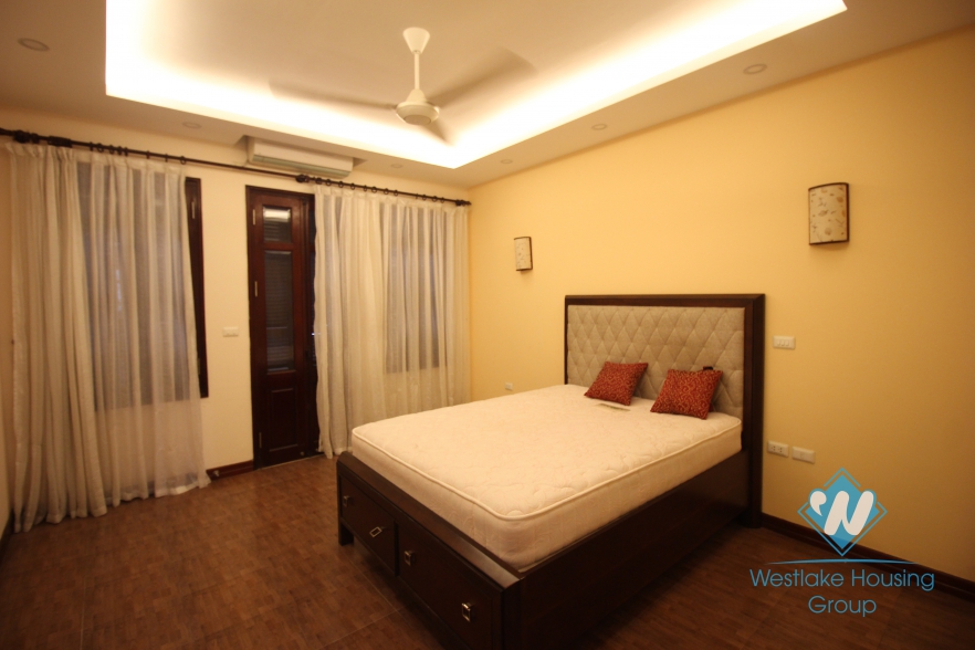 House rental with beautiful lakeview in Truc Bach, Ba Dinh