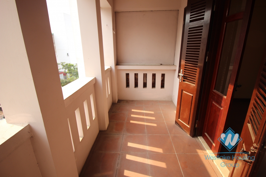 House rental with beautiful lakeview in Truc Bach, Ba Dinh