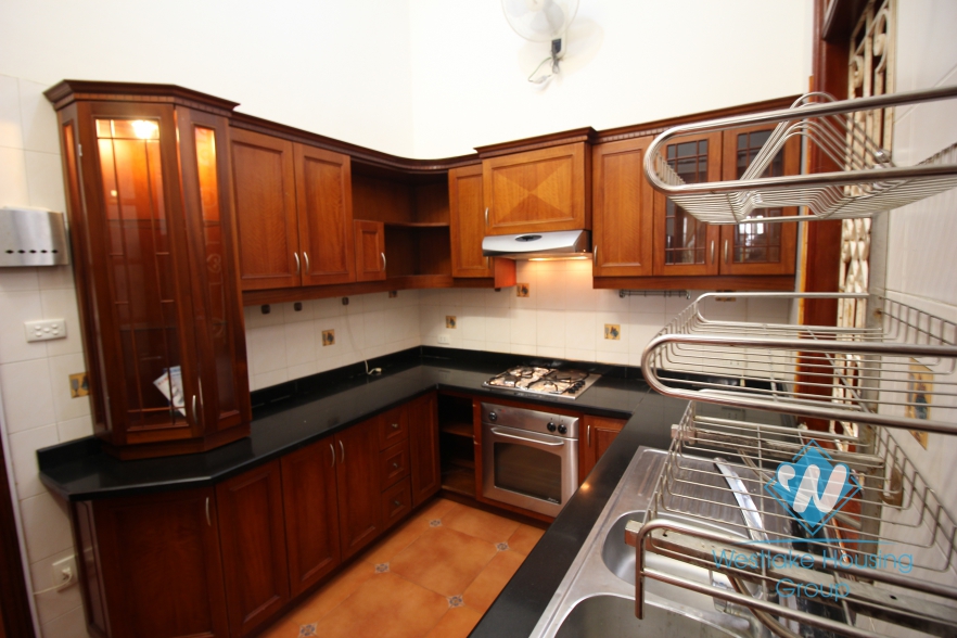 A chaming house with 6 bedrooms, for rent in Tay Ho area