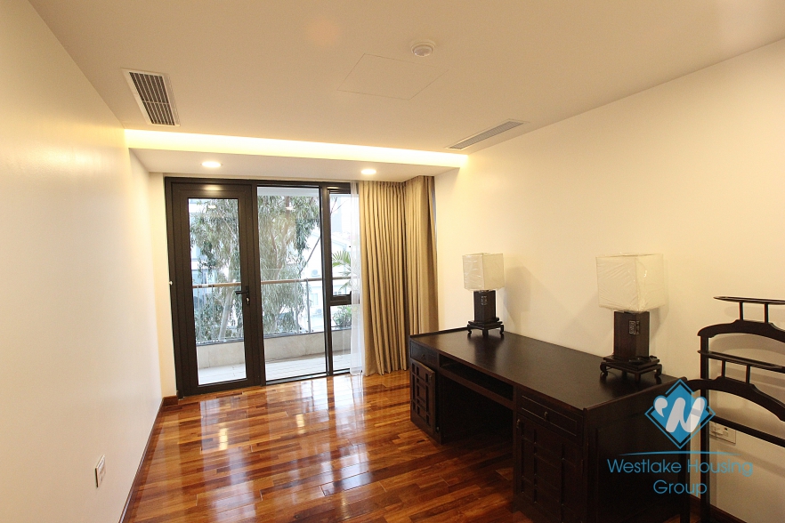 Luxury and Modern apartment  for rent in Xuan Dieu st, Tay Ho, Ha Noi