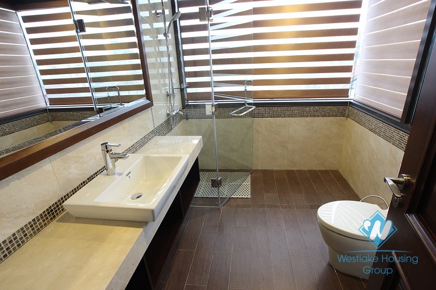 Luxury and Modern apartment  for rent in Xuan Dieu st, Tay Ho, Ha Noi