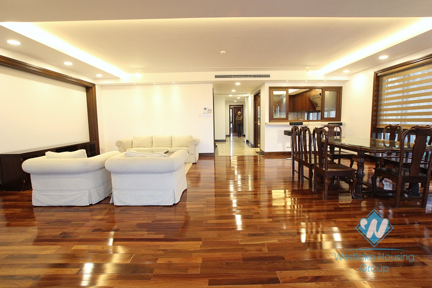 Luxury and Modern apartment  for rent in Xuan Dieu st, Tay Ho, Ha Noi