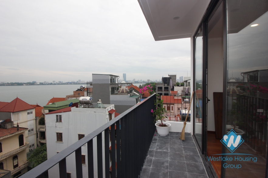 The 7-th floor apartment with large lakeview in Tay Ho, Hanoi