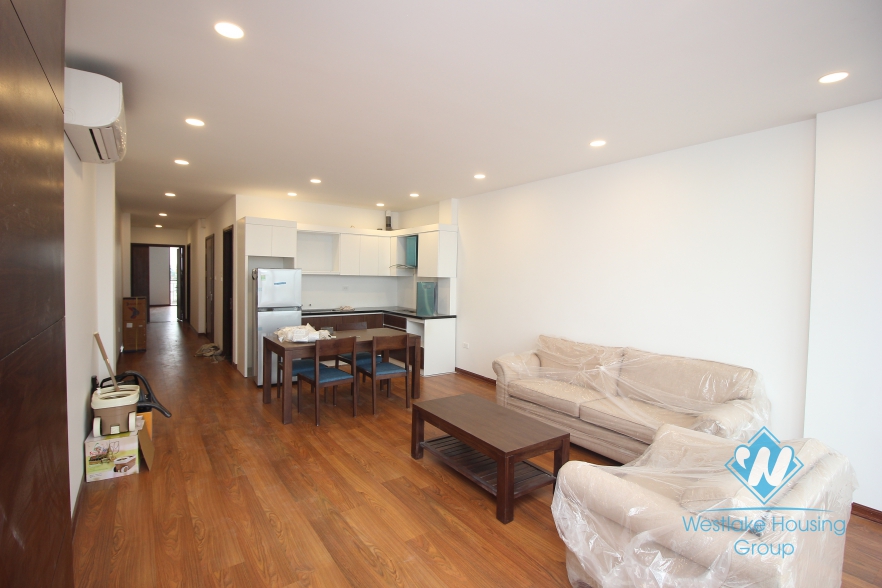 The 7-th floor apartment with large lakeview in Tay Ho, Hanoi