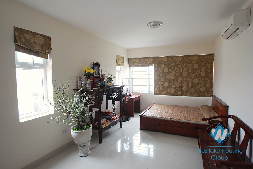 Very bright apartment with 2 bedrooms for lease in Au co st, Tay Ho, Ha Noi