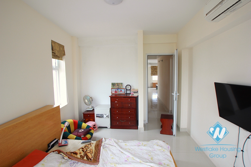 Very bright apartment with 2 bedrooms for lease in Au co st, Tay Ho, Ha Noi