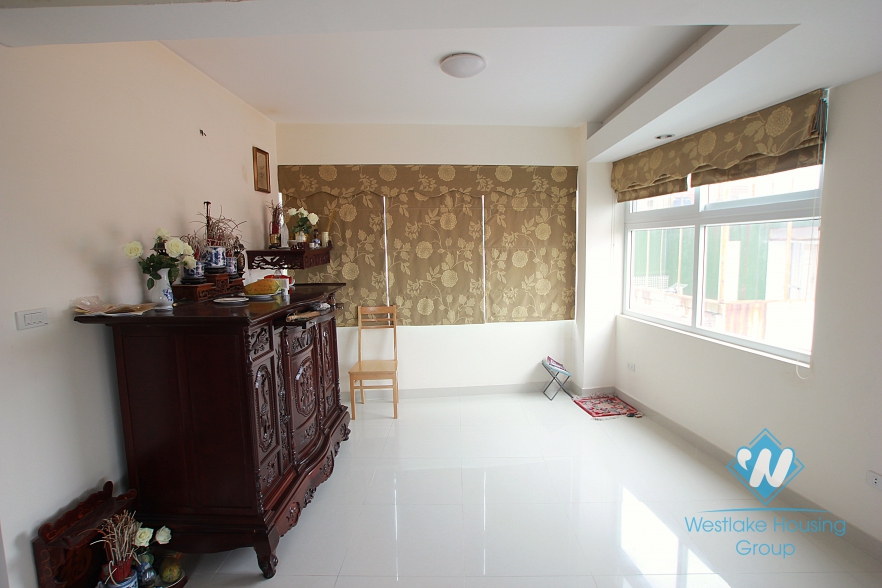 Very bright apartment with 2 bedrooms for lease in Au co st, Tay Ho, Ha Noi