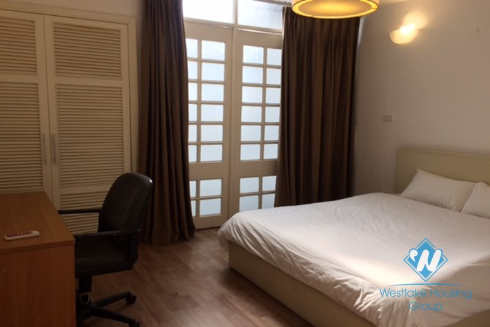 Balcony apartment with one bedroom for rent in Linh lang st, Ba Dinh district 