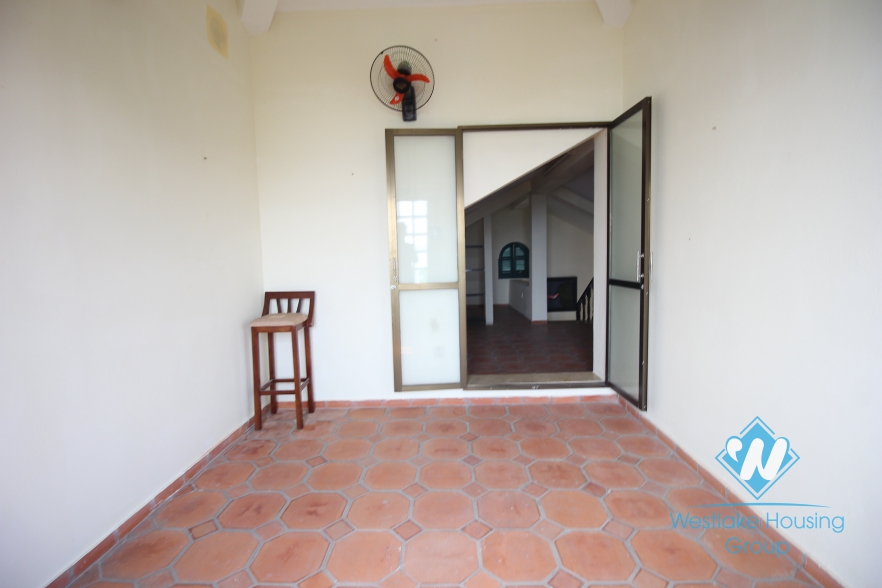 Charming villa for rent on the lakeside with lovely garden in Tay Ho, Hanoi