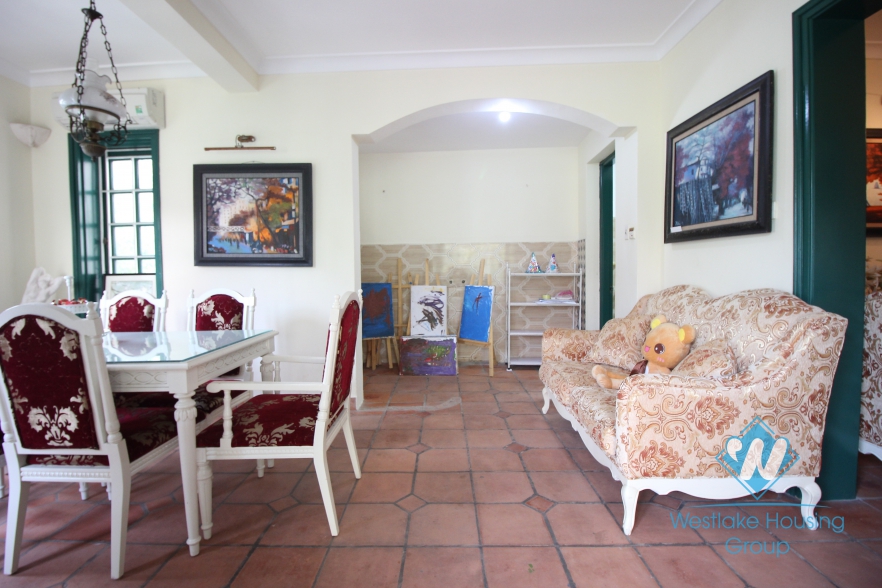 Charming villa for rent on the lakeside with lovely garden in Tay Ho, Hanoi