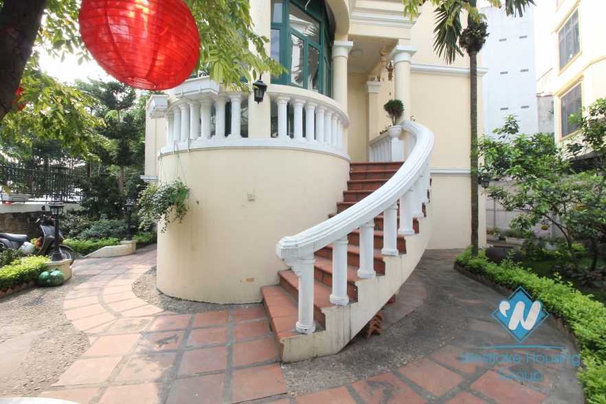 Charming villa for rent on the lakeside with lovely garden in Tay Ho, Hanoi