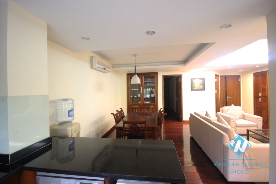 Quality serviced apartment for rent on Xuan Dieu, Tay Ho, Ha Noi