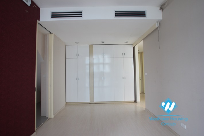Modern 5 bedroom house for rent in Golden Westlake, Ha Noi